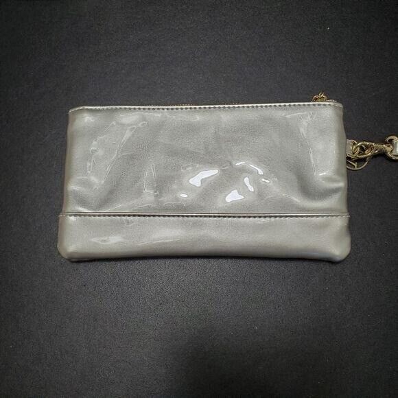 Adrienne Vittadini silver wristlet - Picture 2 of 8